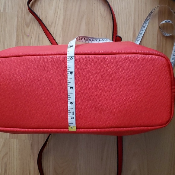 ๐ Call it spring red tote - Picture 5 of 6